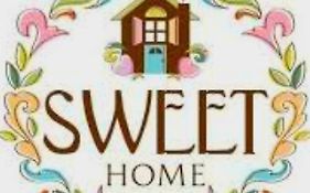 Sweethome Tirana Center, Skanderbeg Square